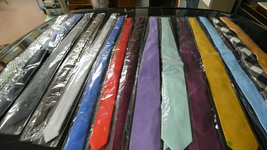 Aste   Abbigliamento e calzature  - Lotto 2) Abbigliamento e accessori   GARA ONLINE 22 OTTOBRE 2025 